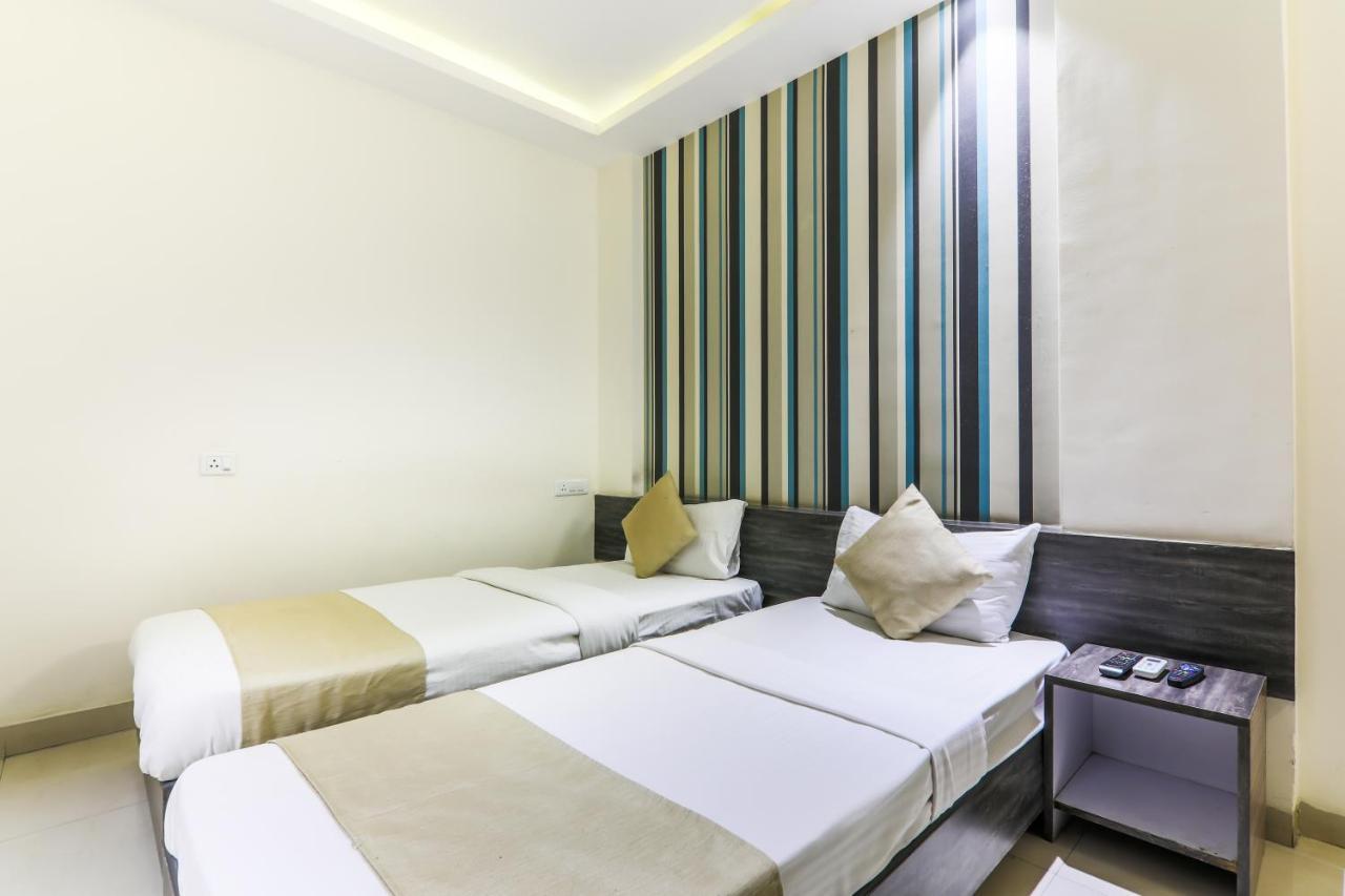 Magnus Calypso Viman Nagar Bed & Breakfast