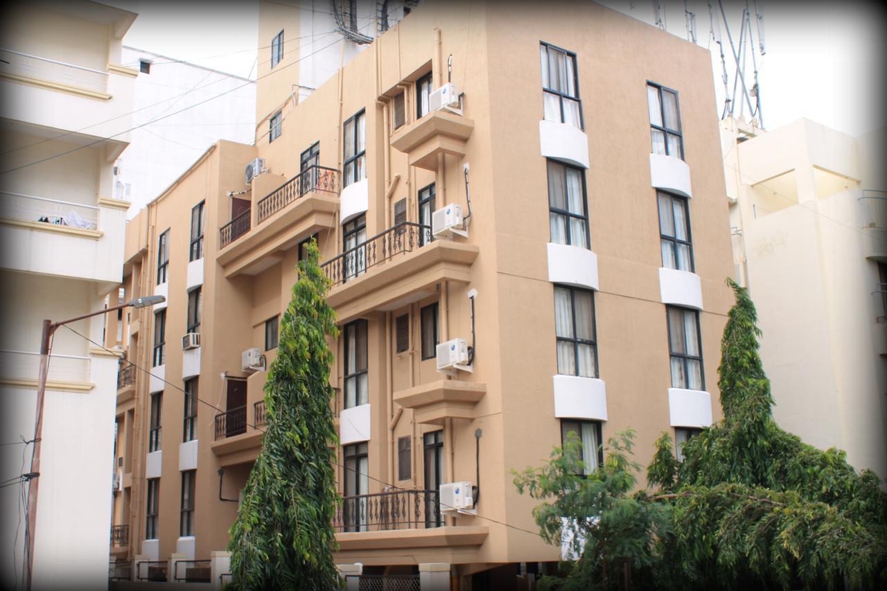 Magnus Calypso Viman Nagar Bed & Breakfast